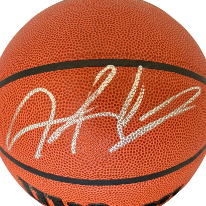 Dennis Rodman Chicago Bulls Autographed Wilson NBA  Basketball (BECKETT) - Image 4