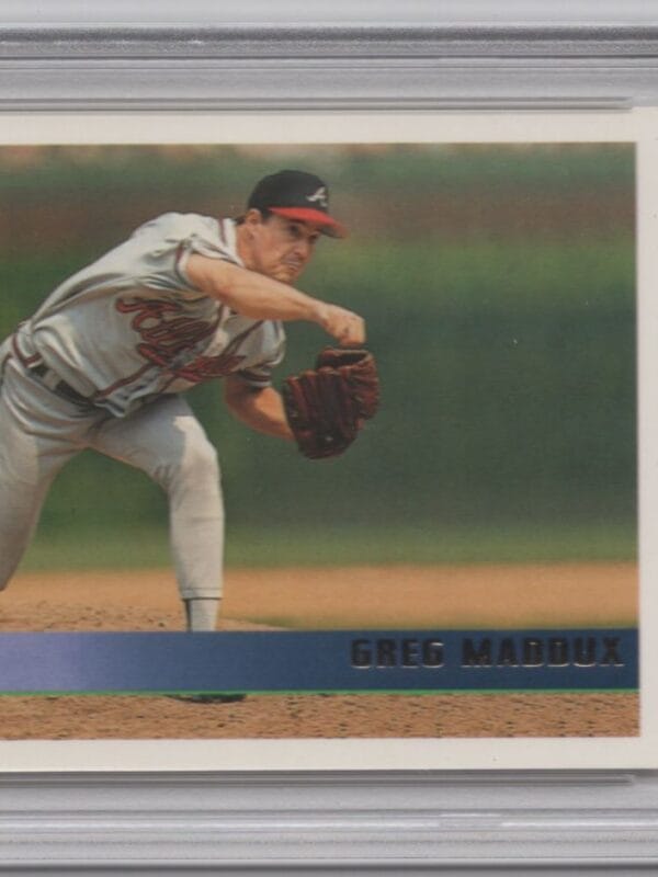 1996 TOPPS GREG MADDUX PSA 9 ATLANTA BRAVES #318 POP 34