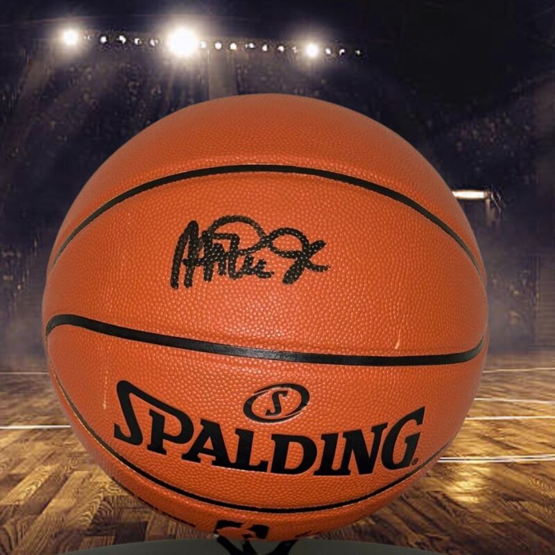 Magic Johnson Los Angeles Lakers Autographed Spalding NBA Basketball (BECKETT)