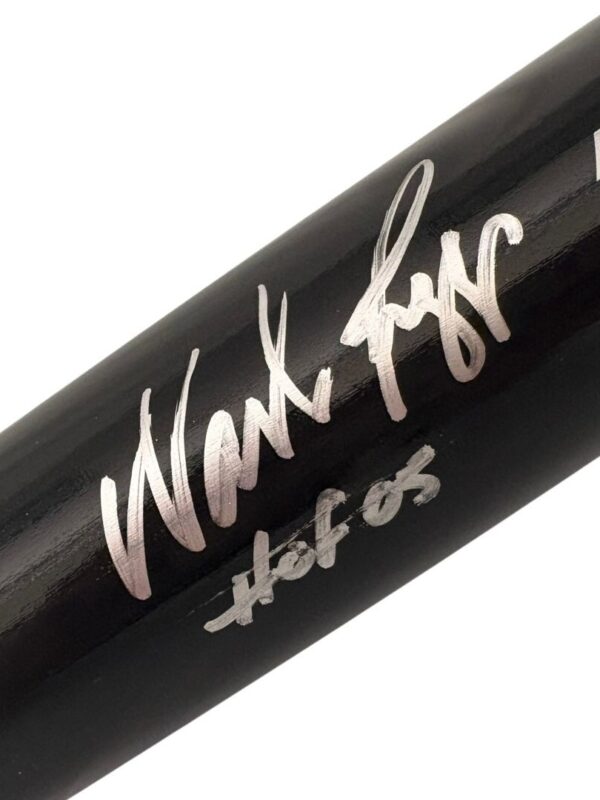 Wade Boggs Autographed Boston Red Sox / Yankees Rawlings Baseball Bat (Schwartz)