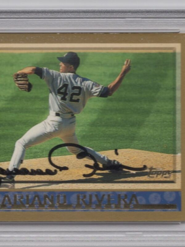1998 TOPPS MARIANO RIVERA AUTO PSA NEW YORK YANKEES #8 AUTOGRAPHED