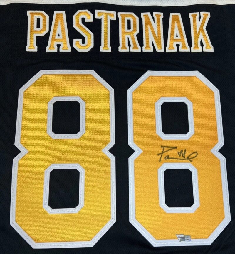 David Pastrnak Autographed Boston Bruins Fanatics NHL Jersey - Image 5