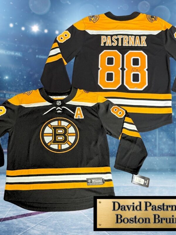 David Pastrnak Autographed Boston Bruins Fanatics NHL Jersey