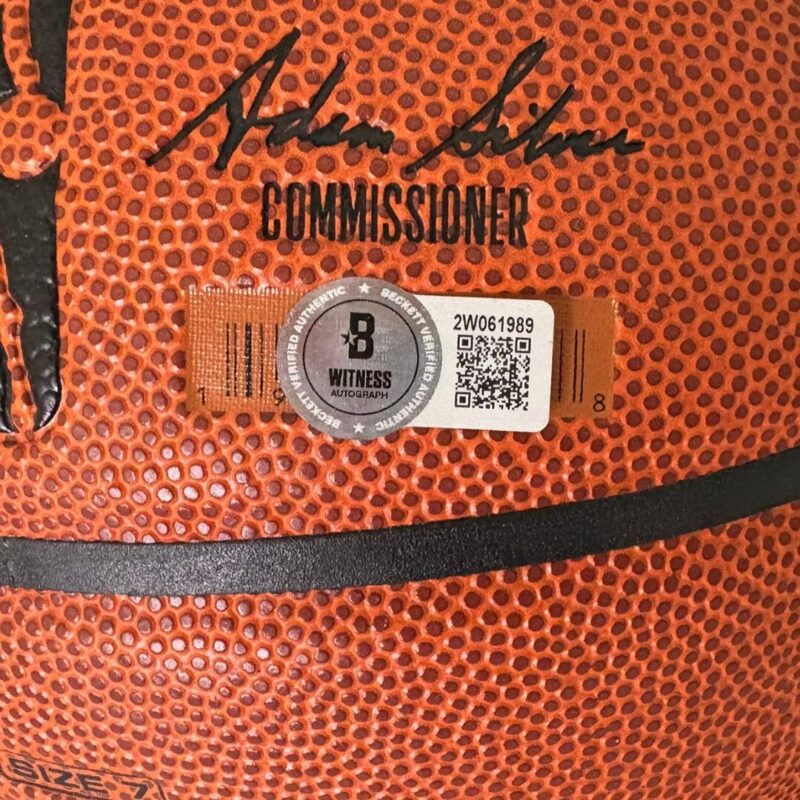Walt Frazier New York Knicks Autographed Wilson NBA Basketball (BECKETT) - Image 5