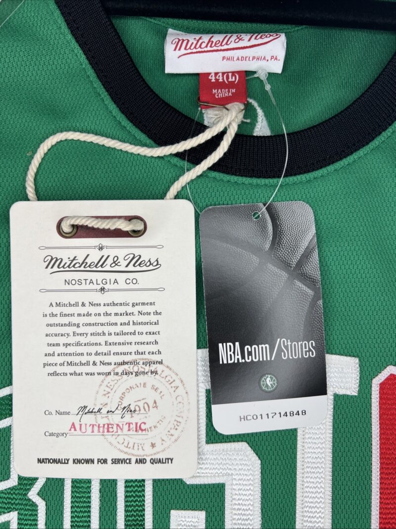 Kevin Garnett Autographed Boston Celtics Irish Logo Mitchell & Ness Jersey - Image 8