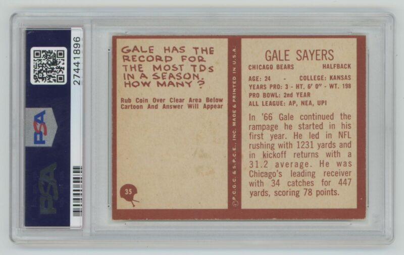 1967 TOPPS GALE SAYERS ROOKIE PSA 8 CHICAGO BEARS #35 . - Image 3