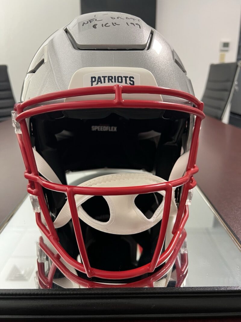 Tom Brady Autographed NE Patriots Helmet Inscribed NFL Draft Pick 199 286523481598 9